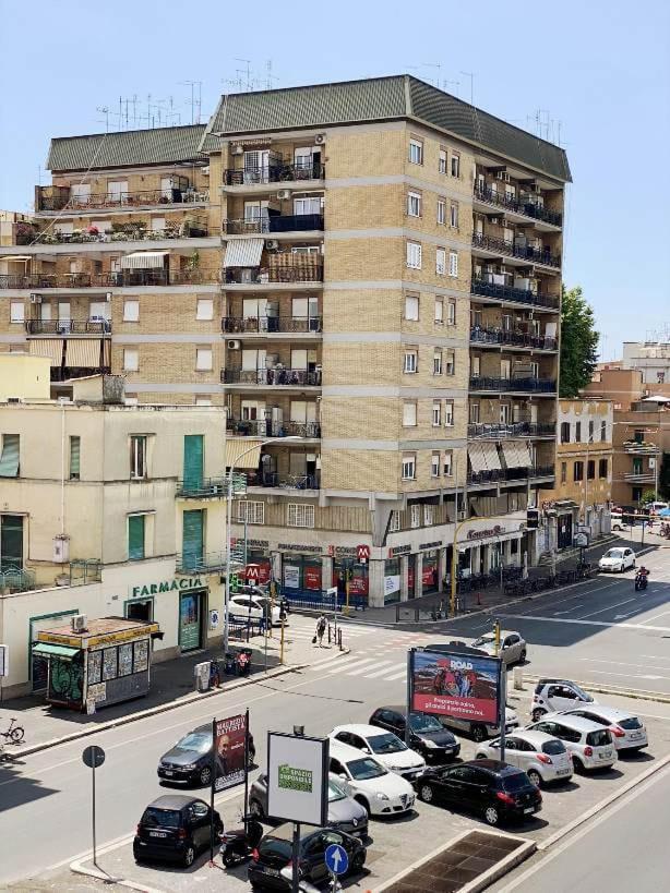 The Italian House In Rome A Pochi Passi Dalla Metro A Екстер'єр фото